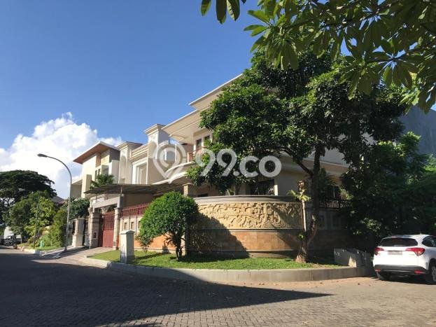 Rumah Mewah LB 750m2 Siap Huni Desain Elegan di Pakuwon City, Surabaya Rumah Mewah LB 750m2 Siap Huni Desain Elegan di Pakuwon City, Surabaya