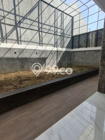 Rumah Elit LB 450m2 Siap Pakai Desain Elegan di Kertajaya, Surabaya Rumah Elit LB 450m2 Siap Pakai Desain Elegan di Kertajaya, Surabaya