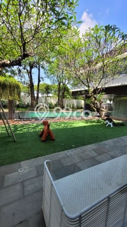 Hunian Mewah LB 1200m2 Siap Pakai Desain Elegan di Citraland, Surabaya Hunian Mewah LB 1200m2 Siap Pakai Desain Elegan di Citraland, Surabaya