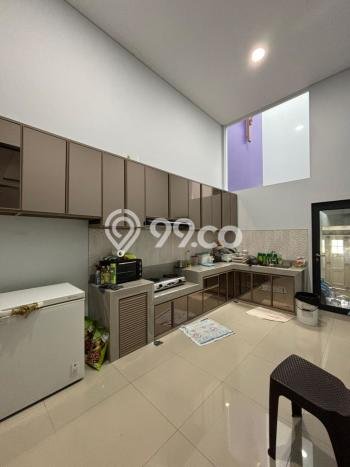Rumah Elit LB 430m2 Siap Huni Desain Elegan di Citraland, Surabaya Rumah Elit LB 430m2 Siap Huni Desain Elegan di Citraland, Surabaya