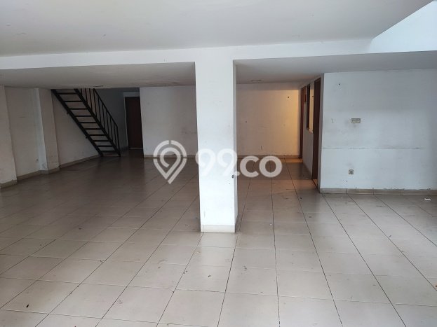 Disewakan Rumah Strategis di Kemang LT 800m2 / LB 1000m2 Siap Huni Disewakan Rumah Strategis di Kemang LT 800m2 / LB 1000m2 Siap Huni