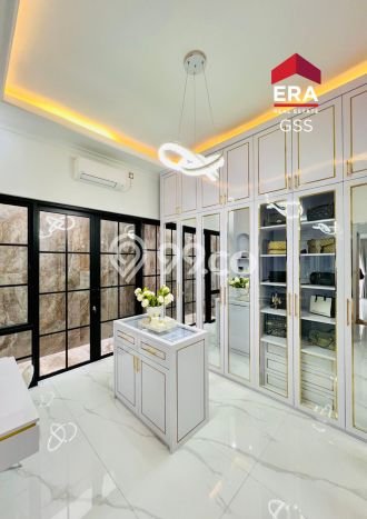 Rumah Nyaman 4 KT LB 750m2 Kondisi Bagus di Pondok Indah Rumah Nyaman 4 KT LB 750m2 Kondisi Bagus di Pondok Indah