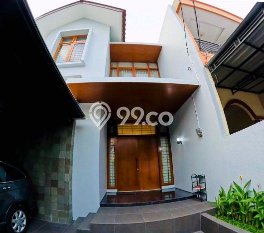 Dijual Rumah Luas Megah Dengan View Cantik di Sunter, Jakarta Utara Dijual Rumah Luas Megah Dengan View Cantik di Sunter, Jakarta Utara