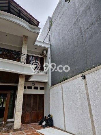 Hunian Mewah LB 500m2 Siap Pakai Desain Elegan di Cipete, Jakarta Selatan Hunian Mewah LB 500m2 Siap Pakai Desain Elegan di Cipete, Jakarta Selatan