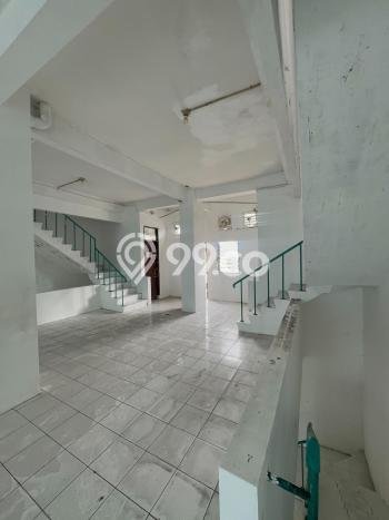 Area Ramai! Ruko Dijual di Kebayoran Lama untuk Bisnis Luas Bangunan 504m2 Area Ramai! Ruko Dijual di Kebayoran Lama untuk Bisnis Luas Bangunan 504m2