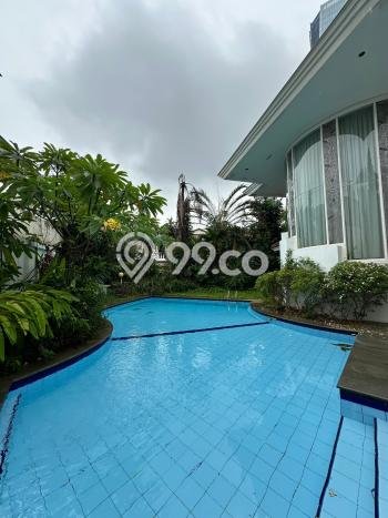 Rumah Luxury Modern Tanpa Renovasi di Kuningan Jakarta Selatan Rumah Luxury Modern Tanpa Renovasi di Kuningan Jakarta Selatan