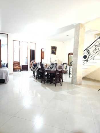 Hunian Mewah LB 500m2 Siap Pakai Desain Elegan di Cipete, Jakarta Selatan Hunian Mewah LB 500m2 Siap Pakai Desain Elegan di Cipete, Jakarta Selatan