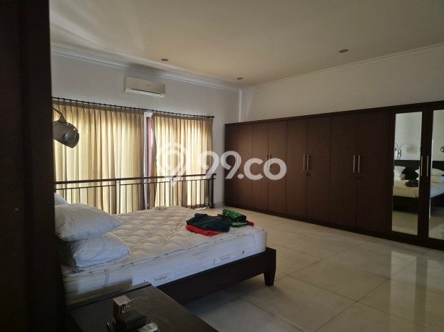 Hunian Mewah LB 600m2 Siap Huni Desain Elegan di Kemang Pratama, Bekasi Hunian Mewah LB 600m2 Siap Huni Desain Elegan di Kemang Pratama, Bekasi
