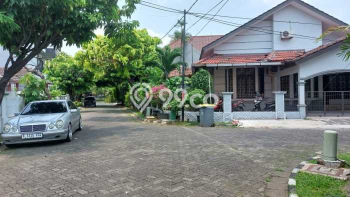 Rumah Elit LB 250m2 Siap Pakai Desain Elegan di Kemang Pratama, Bekasi Rumah Elit LB 250m2 Siap Pakai Desain Elegan di Kemang Pratama, Bekasi