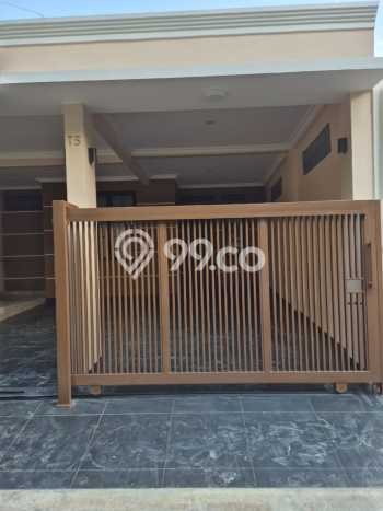 For Sale! Luxury House LT 216m2 Desain Elegan di Kemang Pratama For Sale! Luxury House LT 216m2 Desain Elegan di Kemang Pratama
