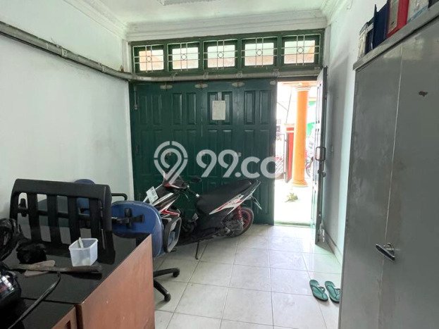 Jual Rumah Strategis Bagus Punya 4 KT di Marpoyan Damai Pekanbaru - Jual Rumah Strategis Bagus Punya 4 KT di Marpoyan Damai Pekanbaru -