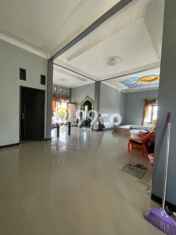 Jual Rumah Bagus Siap Huni LB 150m2 di Marpoyan Damai, Pekanbaru Jual Rumah Bagus Siap Huni LB 150m2 di Marpoyan Damai, Pekanbaru
