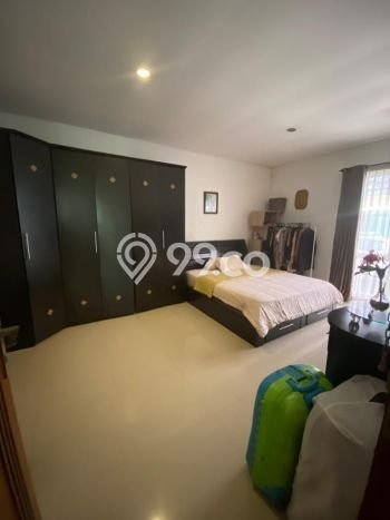 Ready to Use! Premium House LT 232m2 Desain Modern di BSD Sevilla Ready to Use! Premium House LT 232m2 Desain Modern di BSD Sevilla