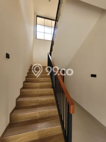 Ready to Use! Luxury House LT 340m2 Desain Modern di BSD Puspita Loka Ready to Use! Luxury House LT 340m2 Desain Modern di BSD Puspita Loka