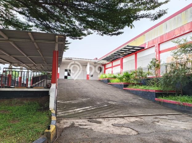 Komersial Dijual di Ciputat Tangerang Selatan dengan Luas Bangunan 8000m2 Komersial Dijual di Ciputat Tangerang Selatan dengan Luas Bangunan 8000m2