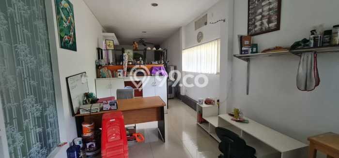 Rumah Luxury Modern Tanpa Renovasi di BSD Tangerang Rumah Luxury Modern Tanpa Renovasi di BSD Tangerang