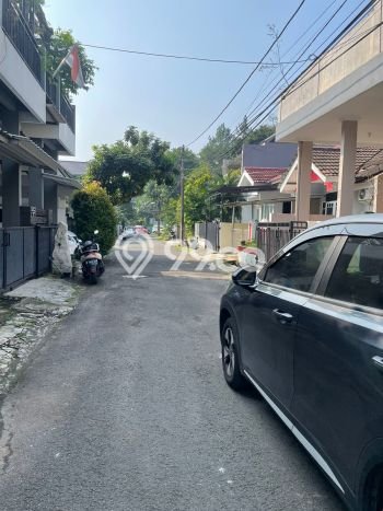 Rumah Minimalis 4 KT di BSD Griya Loka Tangerang Unfurnished Rumah Minimalis 4 KT di BSD Griya Loka Tangerang Unfurnished