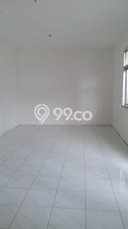 INVESTASI POTENSIAL! Gudang Kawasan Kamal, Luas 600m², Kawasan Komersial INVESTASI POTENSIAL! Gudang Kawasan Kamal, Luas 600m², Kawasan Komersial