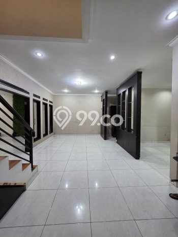 Ready to Use! Luxury House LT 151m2 Desain Elegan di Soekarno Hatta Ready to Use! Luxury House LT 151m2 Desain Elegan di Soekarno Hatta