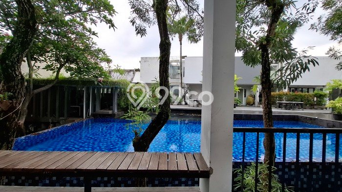 Hunian Mewah LB 200m2 Siap Huni Desain Elegan di Kemang, Jakarta Selatan Hunian Mewah LB 200m2 Siap Huni Desain Elegan di Kemang, Jakarta Selatan