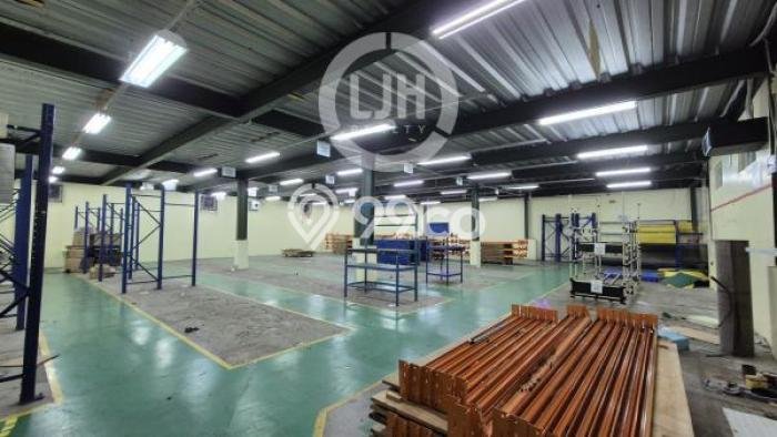 Gudang untuk disewa di Cakung punya LT 736m2 & LB 1177m2 harga sewa kompetitif Gudang untuk disewa di Cakung punya LT 736m2 & LB 1177m2 harga sewa kompetitif