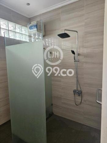Hunian Mewah Dijual LT 220m2 di Kelapa Gading, Jakarta Utara Hunian Mewah Dijual LT 220m2 di Kelapa Gading, Jakarta Utara