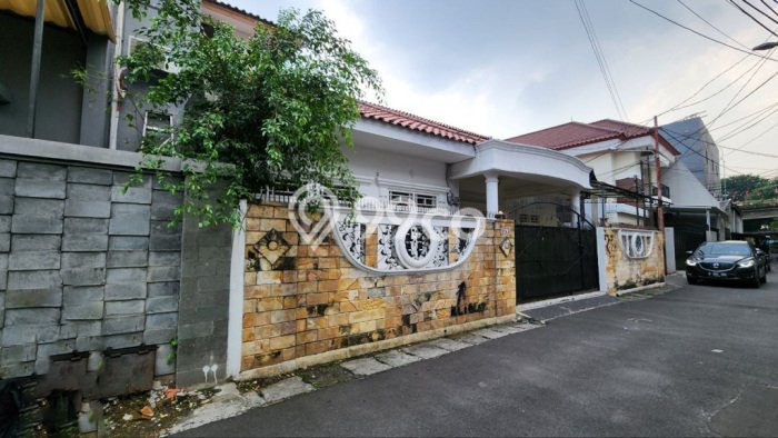 Dijual Rumah Mewah Exclusive di Tebet, Jakarta Selatan Dijual Rumah Mewah Exclusive di Tebet, Jakarta Selatan
