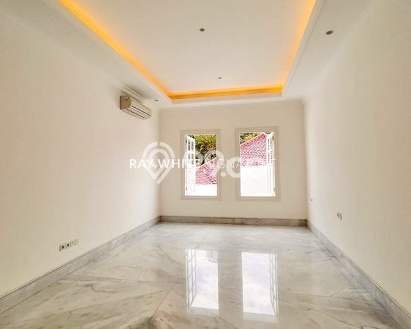 For Sale Rumah Mewah Exclusive di Menteng, Jakarta Pusat For Sale Rumah Mewah Exclusive di Menteng, Jakarta Pusat