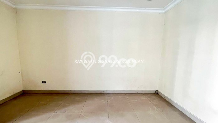 Ready to Use! Luxury House LT 470m2 Desain Modern di Pondok Indah Ready to Use! Luxury House LT 470m2 Desain Modern di Pondok Indah