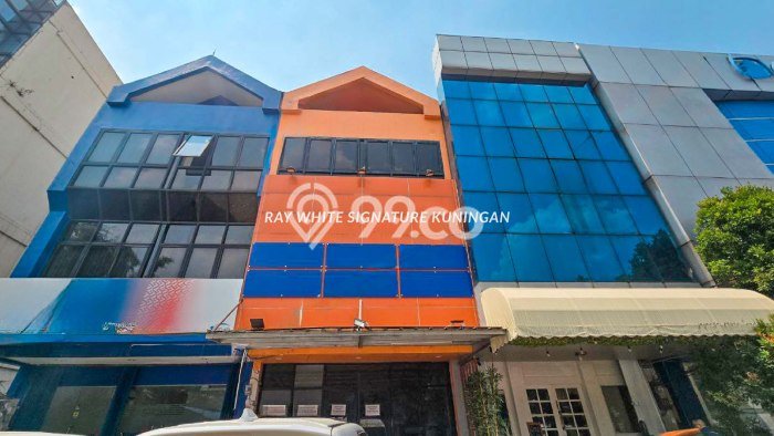 Unit Kantor Dijual di Pasar Minggu Jakarta Selatan 460m2 Unit Kantor Dijual di Pasar Minggu Jakarta Selatan 460m2