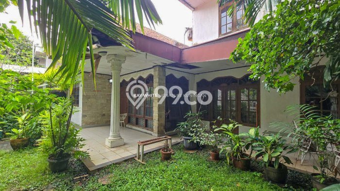 Rumah Mewah Siap Huni LT 320m2 di Kebayoran Baru, Jakarta Selatan Rumah Mewah Siap Huni LT 320m2 di Kebayoran Baru, Jakarta Selatan