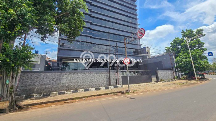 Kantor Dijual di Jakarta Selatan LT 965m2 & LB 4000m2 Lokasi Terbaik! Kantor Dijual di Jakarta Selatan LT 965m2 & LB 4000m2 Lokasi Terbaik!
