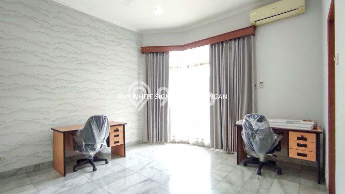 Rumah Mewah LB 12211m2 Siap Pakai Desain Elegan di TB Simatupang, Jakarta Selatan Rumah Mewah LB 12211m2 Siap Pakai Desain Elegan di TB Simatupang, Jakarta Selatan