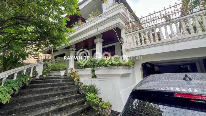 Rumah Eksklusif Dijual LT 610m2 di Tebet, Jakarta Selatan Rumah Eksklusif Dijual LT 610m2 di Tebet, Jakarta Selatan