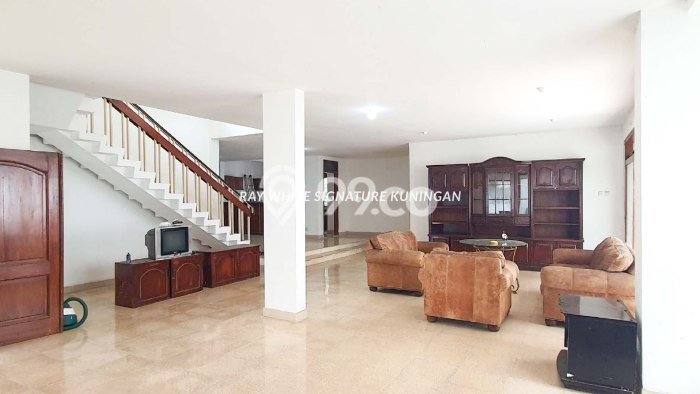 Dijual Rumah Mewah Exclusive di Kebayoran Baru, Jakarta Selatan Dijual Rumah Mewah Exclusive di Kebayoran Baru, Jakarta Selatan