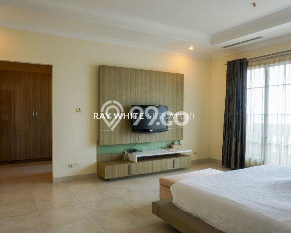 Unit Apartemen Eksklusif Dijual di Kebayoran Lama dengan 5 BR Unit Apartemen Eksklusif Dijual di Kebayoran Lama dengan 5 BR