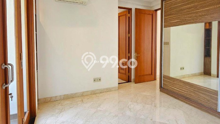 Rumah Elit Modern Siap Huni di Pondok Pinang Jakarta Selatan Rumah Elit Modern Siap Huni di Pondok Pinang Jakarta Selatan