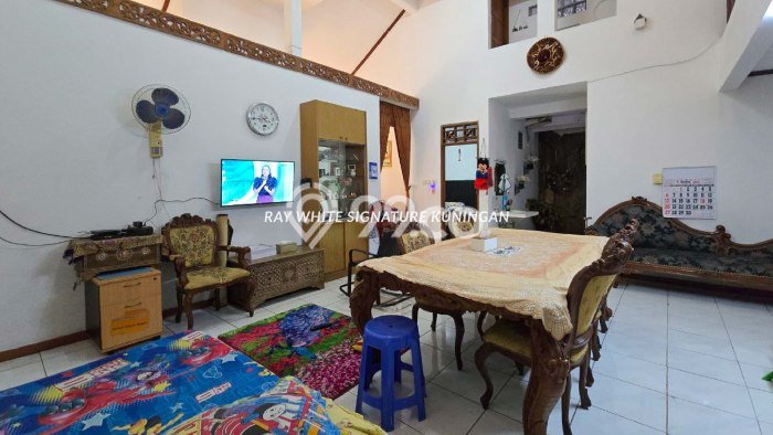 Rumah Luxury Modern Tanpa Renovasi di Pejompongan Jakarta Pusat Rumah Luxury Modern Tanpa Renovasi di Pejompongan Jakarta Pusat