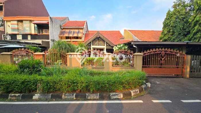 Rumah Luxury Modern Tanpa Renovasi di Pejompongan Jakarta Pusat Rumah Luxury Modern Tanpa Renovasi di Pejompongan Jakarta Pusat