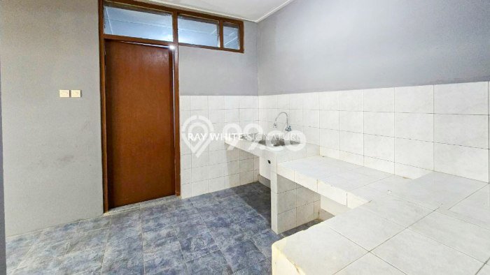 Jual Rumah Luas Elegan Dengan View Eksklusif di Setiabudi, Jakarta Selatan Jual Rumah Luas Elegan Dengan View Eksklusif di Setiabudi, Jakarta Selatan