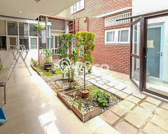 Rumah Luxury Modern Tanpa Renovasi di Senopati Jakarta Selatan Rumah Luxury Modern Tanpa Renovasi di Senopati Jakarta Selatan