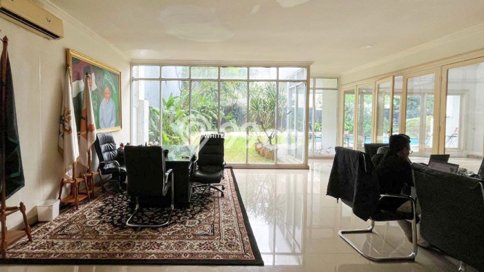 Rumah Luxury Modern Tanpa Renovasi di Mega Kuningan Jakarta Selatan Rumah Luxury Modern Tanpa Renovasi di Mega Kuningan Jakarta Selatan