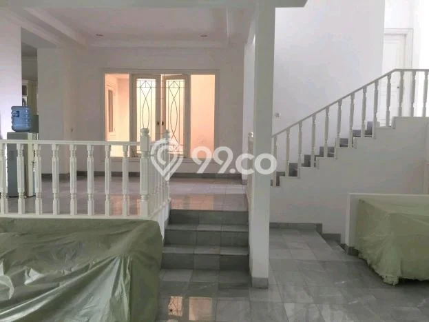 Siap Huni Hunian Elit 5 Kamar di Cilandak Dekat ke Mana Saja Siap Huni Hunian Elit 5 Kamar di Cilandak Dekat ke Mana Saja