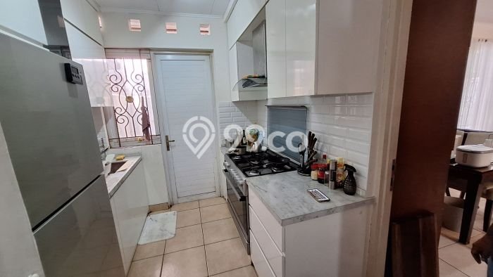 Rumah Elit LB 183m2 Siap Huni Desain Elegan di BSD Taman Provence, Tangerang Rumah Elit LB 183m2 Siap Huni Desain Elegan di BSD Taman Provence, Tangerang