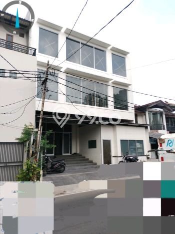 For Sale! Premium House LT 138m2 Desain Elegan di Slipi For Sale! Premium House LT 138m2 Desain Elegan di Slipi