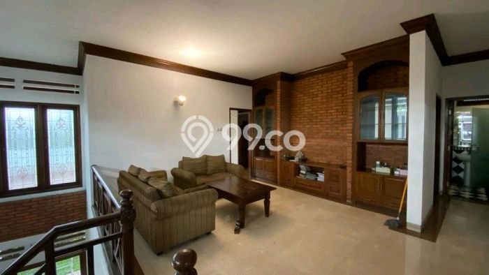 Rumah Mewah LB 450m2 Siap Pakai Desain Elegan di Pondok Kelapa, Jakarta Timur Rumah Mewah LB 450m2 Siap Pakai Desain Elegan di Pondok Kelapa, Jakarta Timur