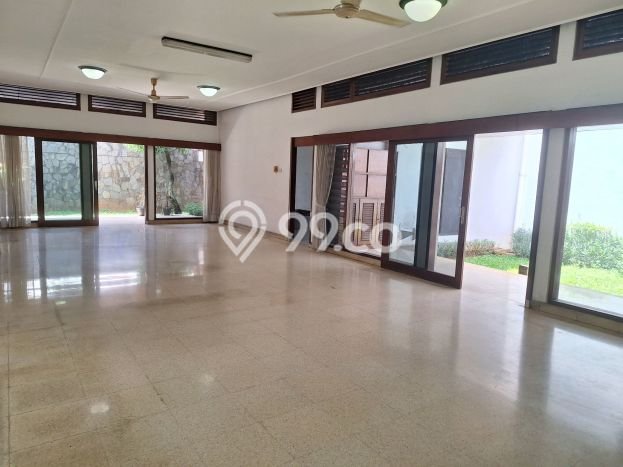 Ready to Use! Luxury House LT 558m2 Desain Elegan di Tanah Kusir Ready to Use! Luxury House LT 558m2 Desain Elegan di Tanah Kusir