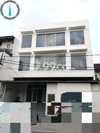 For Sale! Premium House LT 138m2 Desain Elegan di Slipi For Sale! Premium House LT 138m2 Desain Elegan di Slipi