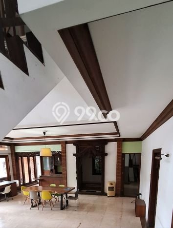 Rumah Mewah LB 450m2 Siap Pakai Desain Elegan di Pondok Kelapa, Jakarta Timur Rumah Mewah LB 450m2 Siap Pakai Desain Elegan di Pondok Kelapa, Jakarta Timur