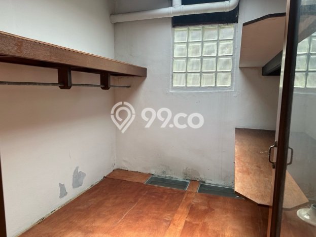 Hunian Mewah Dijual LT 220m2 di Cinere, Depok Hunian Mewah Dijual LT 220m2 di Cinere, Depok